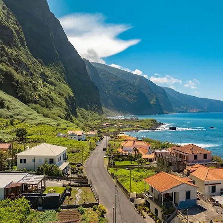 Modernes Studio- Terrasse Mit Meerblick Und Zugang Zur Brandung By Interhome Sao Vicente (Madeira)